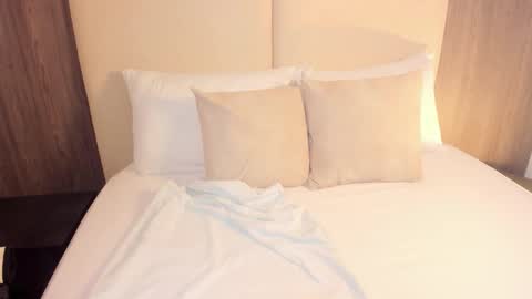 Snapshot of nicky_peyton chatting on 02-27-26, 02:44 Nicky online show from 02-27-26, 02:44