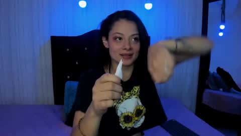 Snapshot of nicky_pop chatting on 03-08-25, 06:37 nicky_pop online show from 03-08-25, 06:37