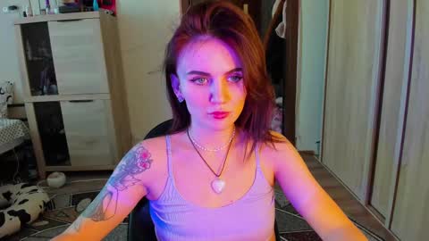 Snapshot of nicky_weekends chatting on 02-11-25, 10:26 Nicky Weekends online show from 02-11-25, 10:26