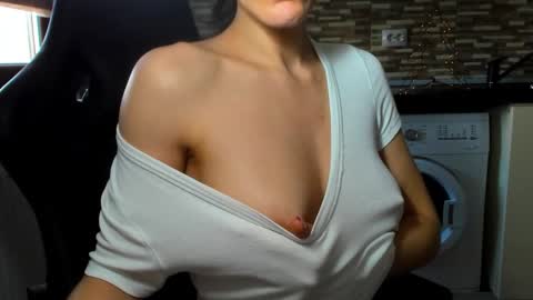 Nicky online show from 02-11-25, 01:30