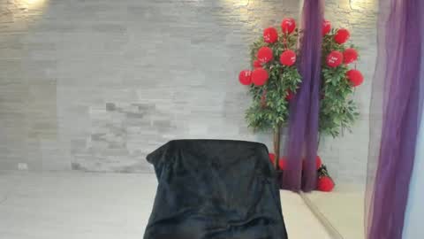 NickyStarr7 online show from 04-13-26, 07:19