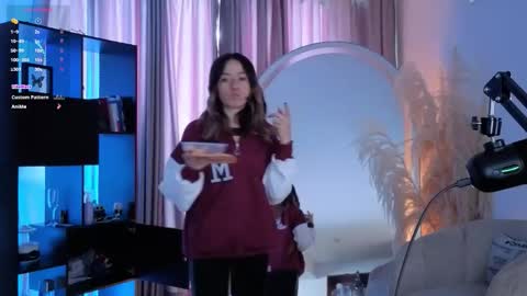 Nicky online show from 09-12-25, 05:24