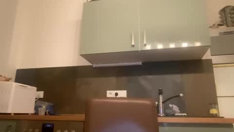 Nico online show from 02-19-25, 09:58