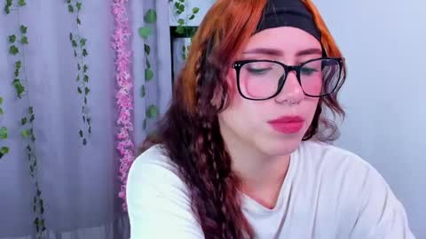 Snapshot of nico_lette_ chatting on 02-25-25, 07:09 Nico online show from 02-25-25, 07:09