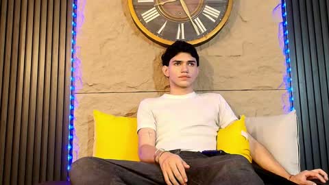 Snapshot of nico_monroet chatting on 04-29-26, 10:16 nico_monroet online show from 04-29-26, 10:16