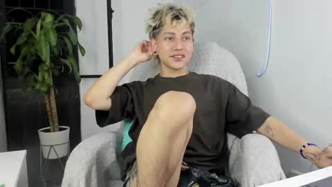 Nico  online show from 09-29-25, 04:50