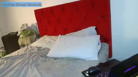 nicodavis online show from 05-18-26, 04:07