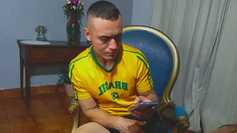Snapshot of nicogentle chatting on 06-25-26, 01:49 Nico Gentle online show from 06-25-26, 01:49