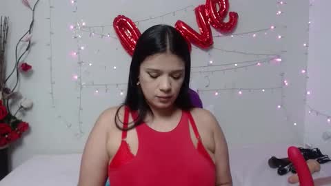 Snapshot of nicol_love0 chatting on 02-20-25, 10:59 Nicol online show from 02-20-25, 10:59