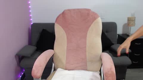 nicole Storm online show from 09-09-25, 11:15