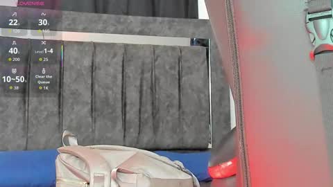 Nicol online show from 12-16-25, 03:33