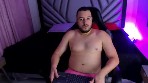 nicola_d_angelo online show from 06-24-26, 07:24