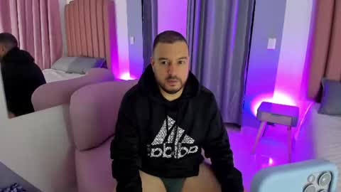 nicola_d_angelo online show from 07-03-26, 09:10