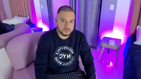nicola_d_angelo online show from 07-11-26, 08:44