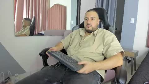 nicola_d_angelo online show from 07-25-26, 09:34