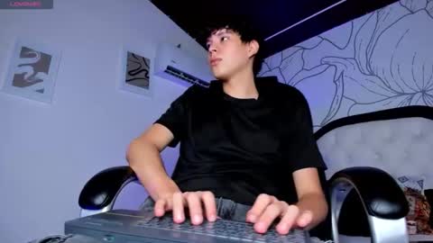 Nicola online show from 06-10-26, 07:57