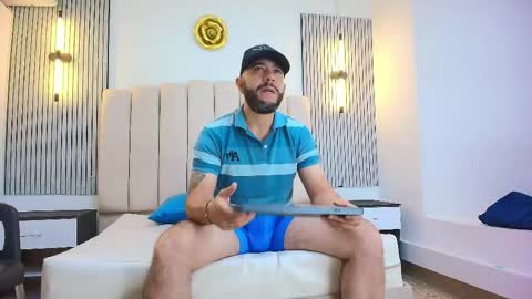 NICOLAS online show from 05-19-26, 12:11