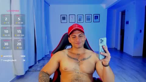 nicolas_montoya online show from 11-05-25, 04:12