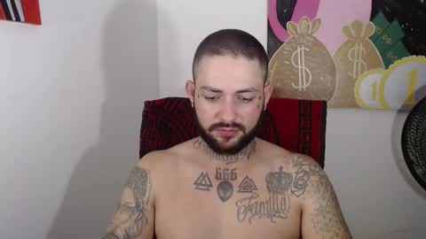 nicolas online show from 02-05-25, 03:34