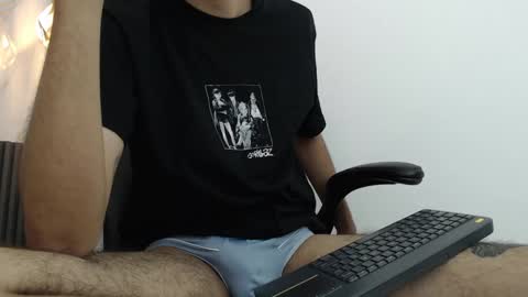 Snapshot of nicolasfine chatting on 09-15-25, 01:22 nicolasfine online show from 09-15-25, 01:22