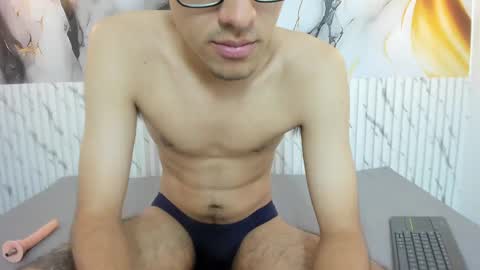 Snapshot of nicolasfine chatting on 10-21-25, 07:14 nicolasfine online show from 10-21-25, 07:14