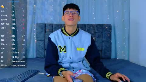 nicolastorres__ online show from 06-11-26, 02:33