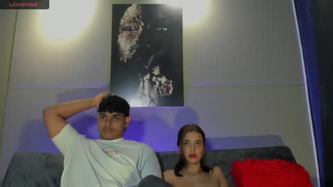 Snapshot of nicole_and_thiago1 chatting on 05-03-26, 10:05 nicole_and_thiago1 online show from 05-03-26, 10:05