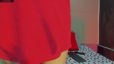 Snapshot of nicole_and_thiago1 chatting on 05-18-26, 10:59 nicole_and_thiago1 online show from 05-18-26, 10:59