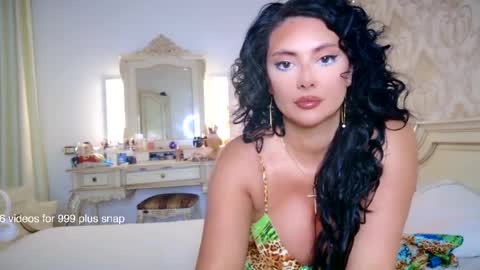 nicole online show from 04-10-26, 07:40