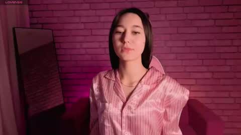 Nicole online show from 05-05-26, 12:40