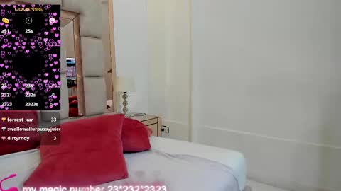 nicole_fisherr online show from 02-18-25, 08:05