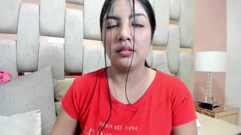 nicole_fisherr online show from 10-18-25, 04:59