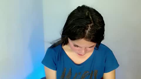 Snapshot of nicole_kiss01 chatting on 10-03-25, 08:22 nicole_kiss01 online show from 10-03-25, 08:22