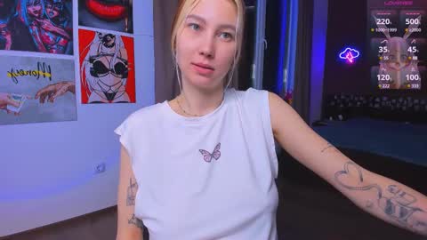 Nicole online show from 02-09-25, 11:04