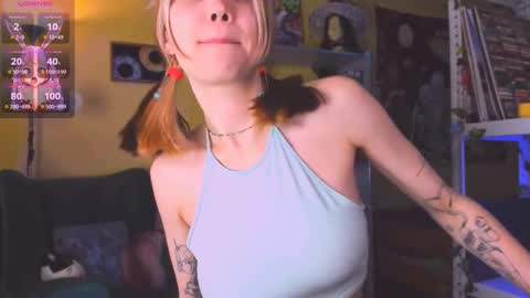 Nicole online show from 10-12-25, 12:31