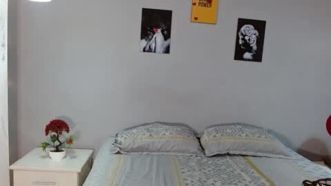 nicole_mayer01 online show from 09-26-25, 11:14