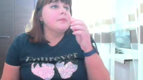 Nicole online show from 11-14-25, 05:11