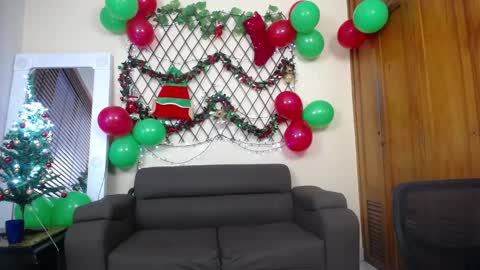 Snapshot of nicole_santana_ chatting on 12-26-24, 10:52 Nicole Santana online show from 12-26-24, 10:52