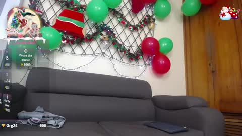 Snapshot of nicole_santana_ chatting on 12-30-24, 10:23 Nicole Santana online show from 12-30-24, 10:23