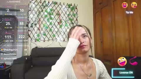 Snapshot of nicole_santana_ chatting on 02-11-25, 03:08 Nicole Santana online show from 02-11-25, 03:08