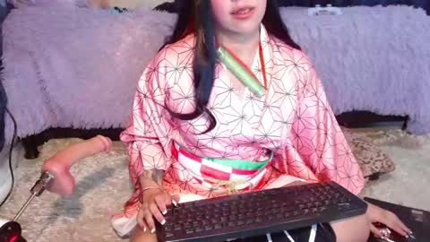  Anna Nicole  online show from 04-20-26, 03:37