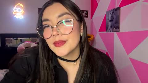 Snapshot of nicole_wc chatting on 09-21-25, 04:14 Nicole online show from 09-21-25, 04:14