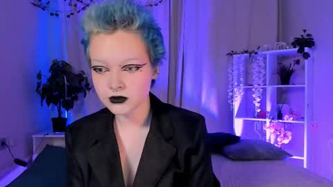 Snapshot of nicolefloret chatting on 12-12-24, 02:00 Nicole online show from 12-12-24, 02:00