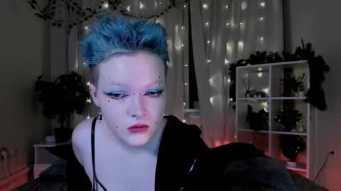 Snapshot of nicolefloret chatting on 12-26-24, 08:32 Nicole online show from 12-26-24, 08:32