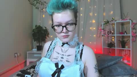 Snapshot of nicolefloret chatting on 01-14-25, 11:05 Nicole online show from 01-14-25, 11:05