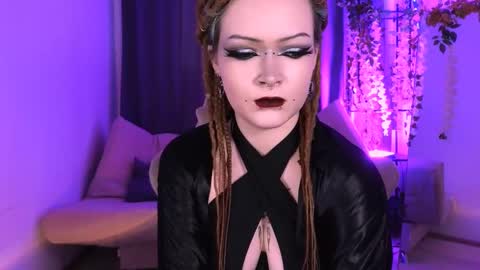 Snapshot of nicolefloret chatting on 03-12-25, 05:57 Nicole online show from 03-12-25, 05:57