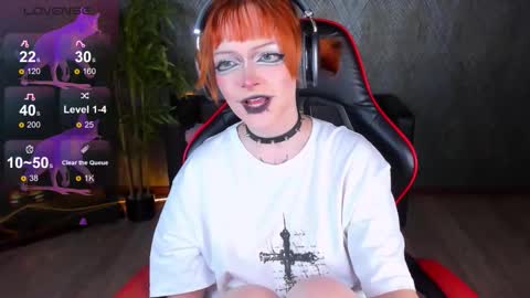 Snapshot of nicolefloret chatting on 10-02-25, 08:38 Nicole online show from 10-02-25, 08:38