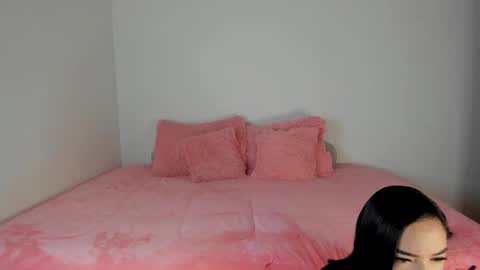 Snapshot of nicolefluffypussy chatting on 10-05-25, 01:59 Nicole jaymes online show from 10-05-25, 01:59