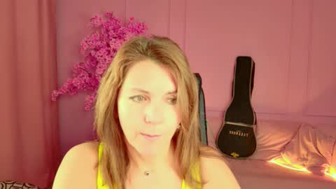 nicolehits online show from 11-05-25, 09:31