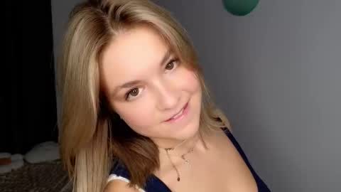 Snapshot of nicolelevis chatting on 12-03-25, 05:55 Nicole online show from 12-03-25, 05:55